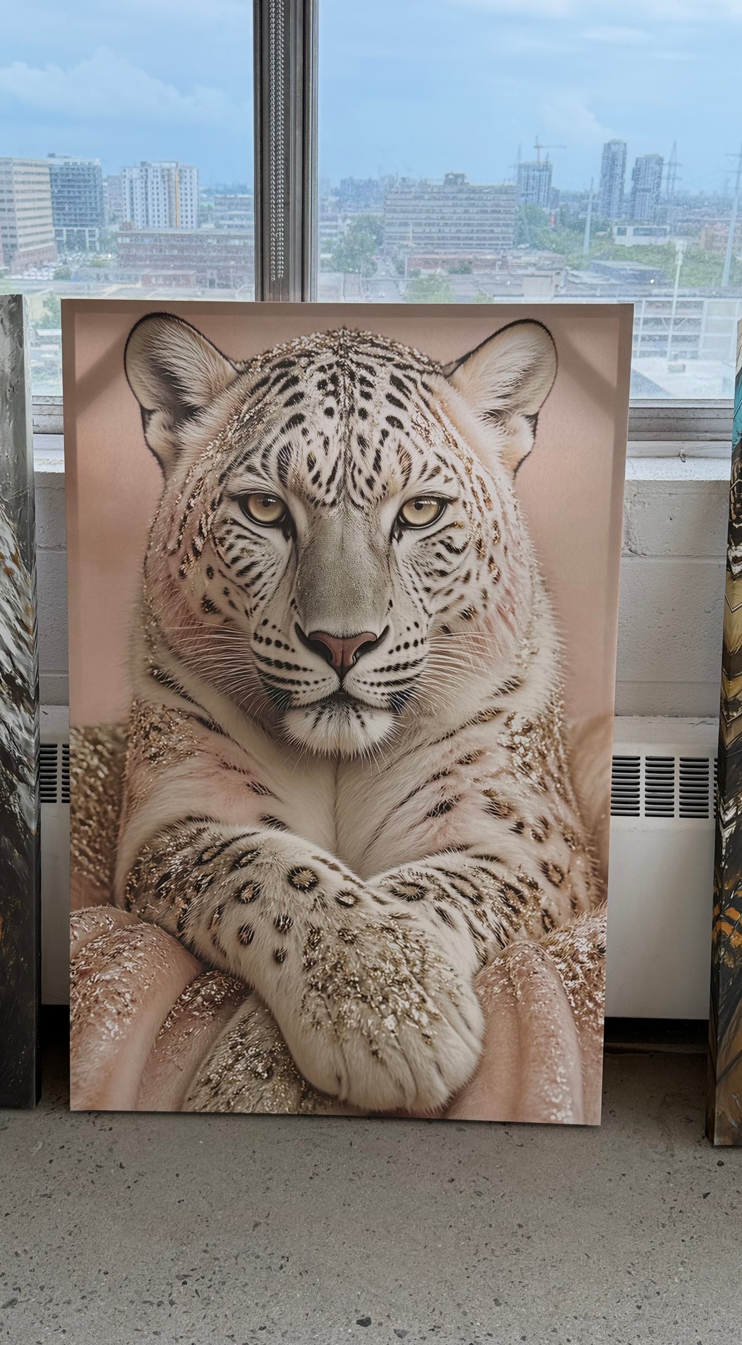 White Leopard Canvas Wall Art – Elegant Snow Leopard Portrait, Neutral Gold Animal Wall Decor for Living Room Bedroom – Ready to Hang